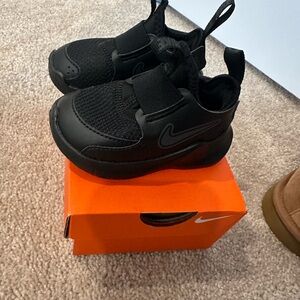 Nike Kids Black Slip-On Sneakers